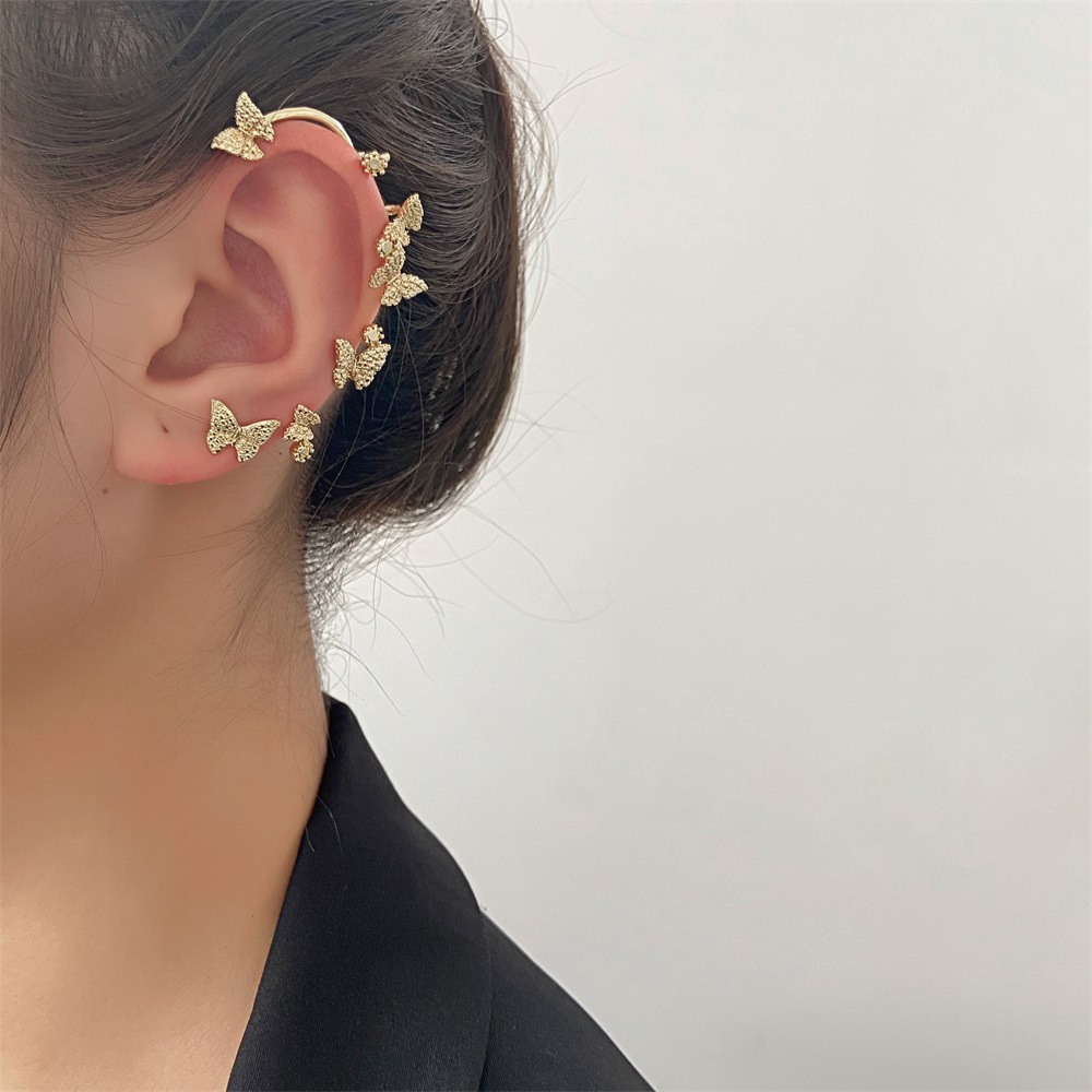 Butterfly Hanging Non-piercing Ear Clip Women's Fashion Integrated Full Diamond Butterfly Ear Clip display picture 2