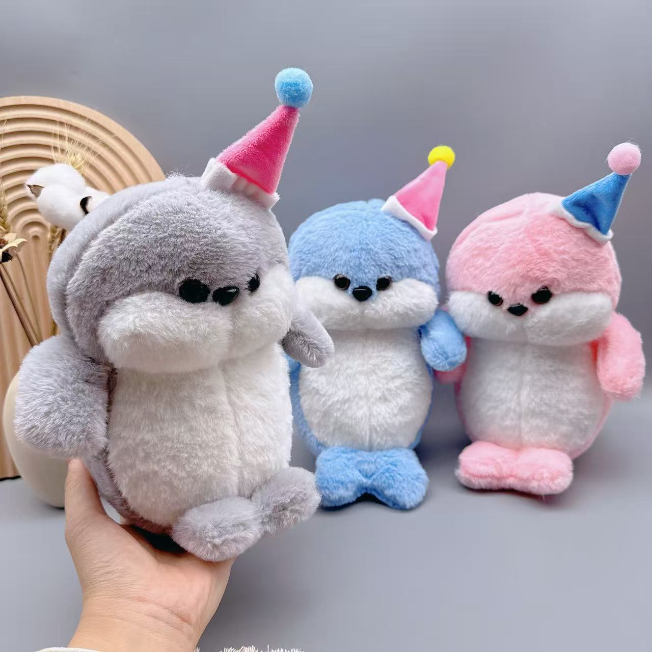 外贸新款毛绒玩具生日帽小海豹8寸抓娃娃夹机玩偶儿童公仔礼品熊