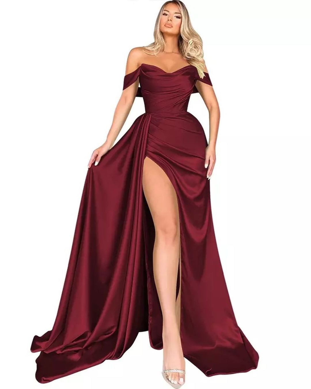 Banquete de comercio exterior europeo y americano transfronterizo con horquilla alta y sexy anfitrión vestido de noche de fiesta delgado con un hombro