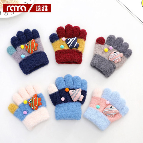 Children's infant gloves outdoor finger play gloves autumn and winter plus velvet thickened cute warm five-finger gloves