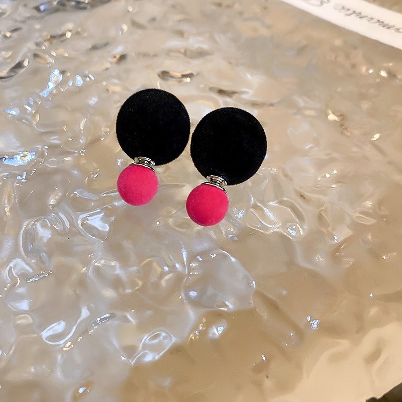 Genuino oro electrochapado aguja de Plata Perla pendientes redondos nicho elegante todo-fósforo pendientes Luz de lujo de alto grado pendientes retro para las mujeres