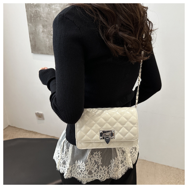 The diamond-patterned embroidered thread fashionable and elegant lock buckle elegant small bag for women's 2024 autumn new style versatile ins crossbody bag for women undefined