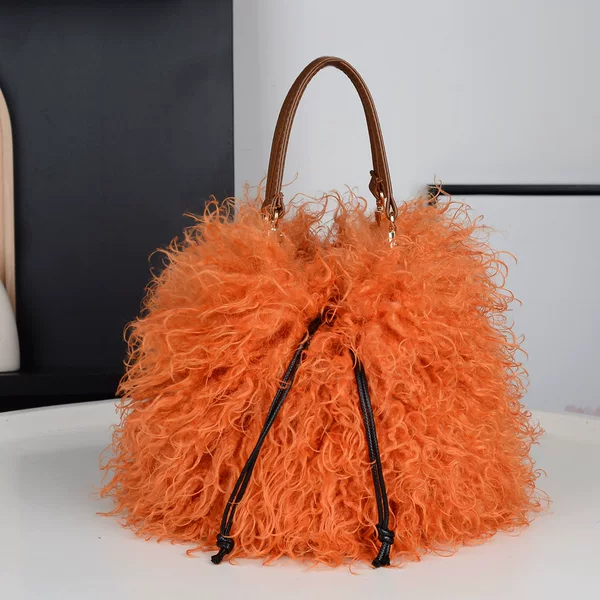 Foreign Trade Cross-border New Faux Tan Sheep Tassel Plush Portable Bucket Bag Women's Fashion Simple Hot Girl Drawstring Punk Style