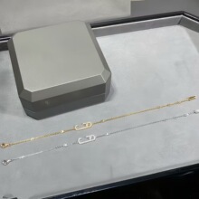 ����÷���荝M���ǻ�������Ů�18kõ���r�к��sinsС���Ʒ