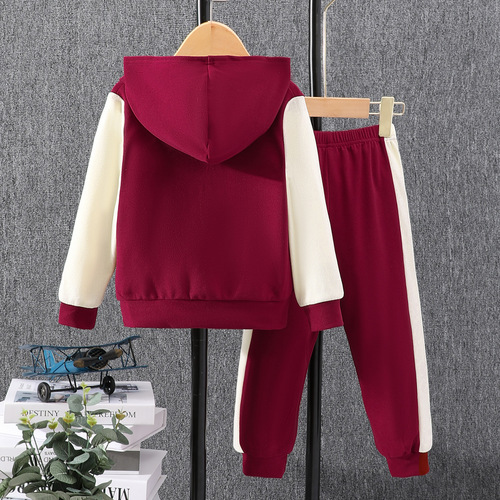 A colorful A-line long-sleeved hooded set for young children in autumn