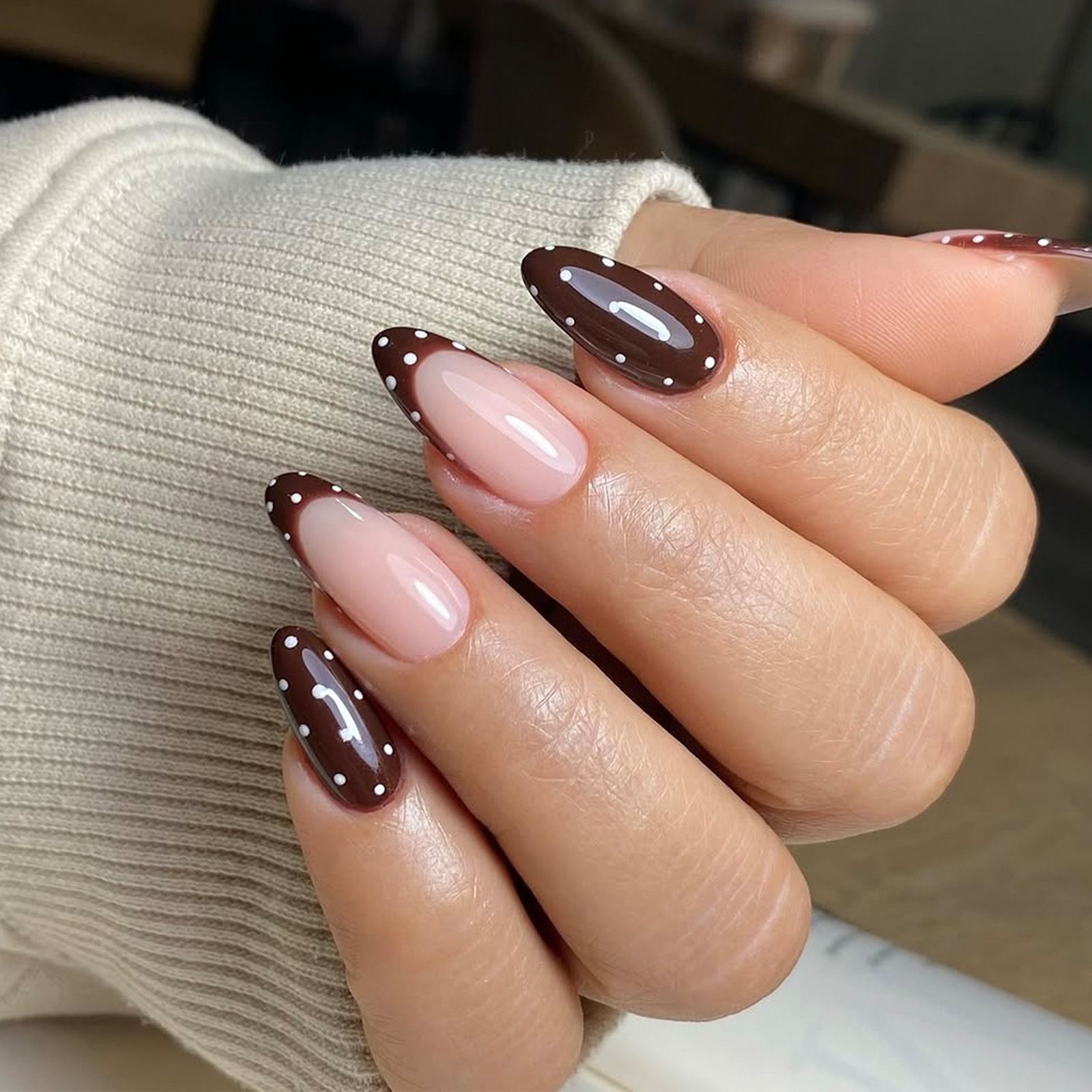 Lefan Manicure White Polka Dot French Style Wearable Nails Autumn and Winter Gentle Temperament Almond Nails Detachable False Nails