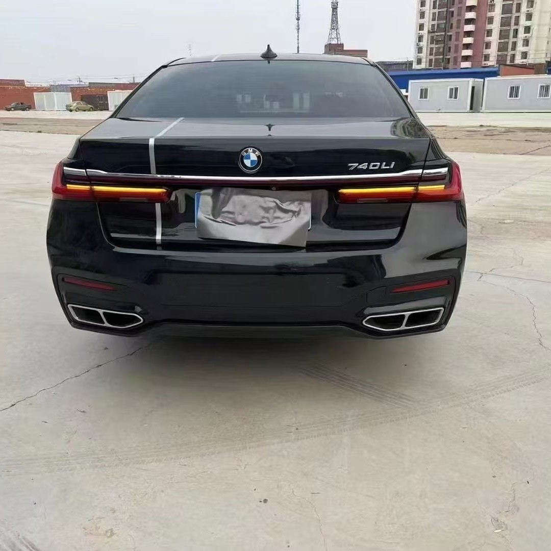 Old-To-New Surround Bumper Suitable for Bmw 7 Series G11/G12 Early Model with Full Surround for Modified Headlights and Taillights