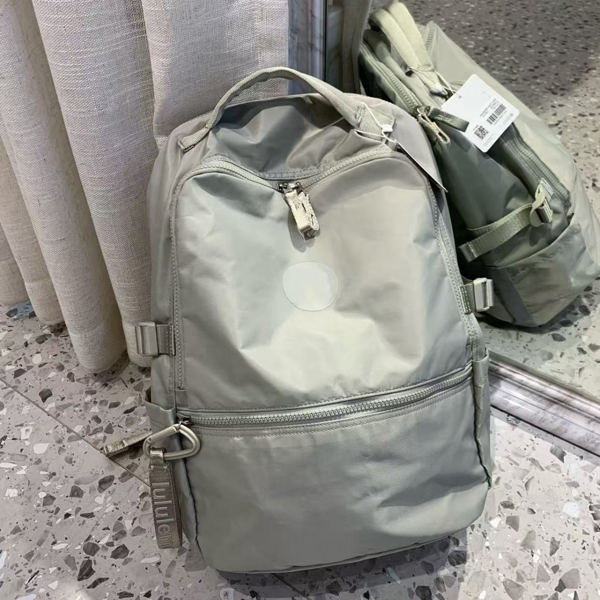 2026Lulu New Model Newcrew22L Backpack School Bag Travel Yoga Fitness Waterproof Bag for Men and Women