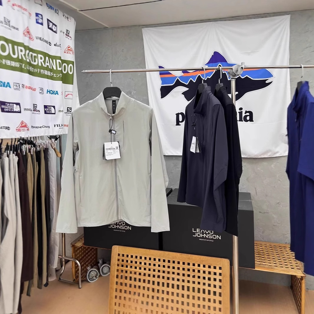 Italian Light Luxury Spring and Summer New Men's Outdoor Sports and Leisure Quick-Drying Stand-Up Collar Jacket Breathable Versatile Jacket