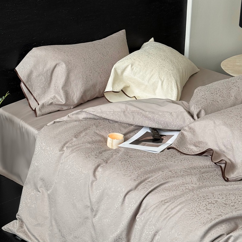 Luxurious Embossed Jacquard Cotton Duvet Cover Set European Style_voghion.com