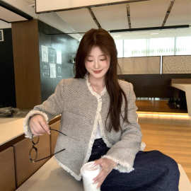 秋季2025新款法式宽松气质上衣感流苏短款小香风粗花呢外套女