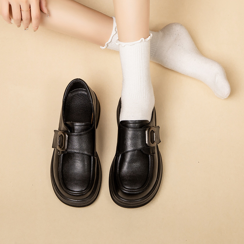 【Clearance! No Returns or Exchanges】Women's Versatile Black Loafers in British Style with Round Toe and Thick Platform Sole, Large Size