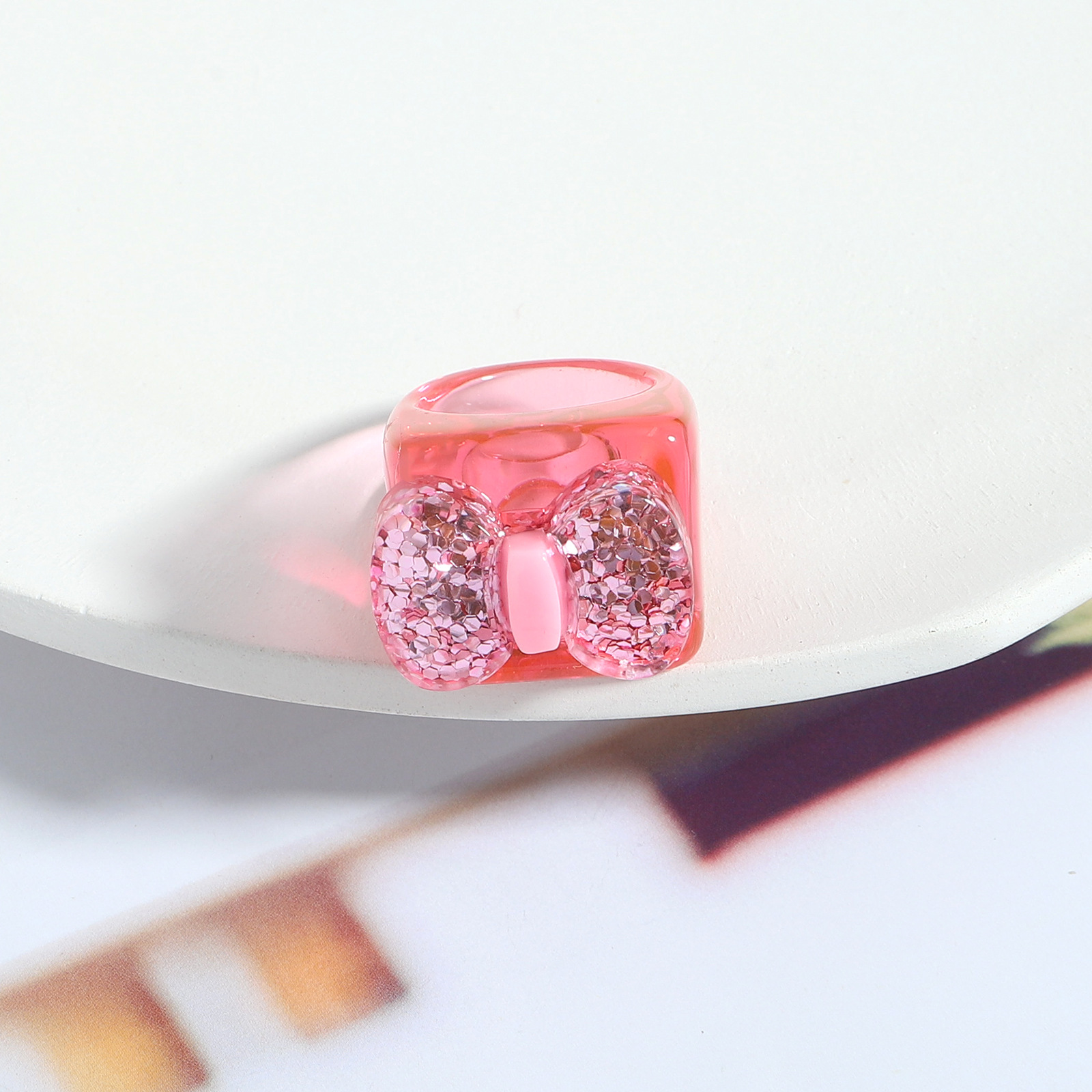 Nihaojewelry Simple Bows Color Resin Ring Wholesale Jewelry display picture 10