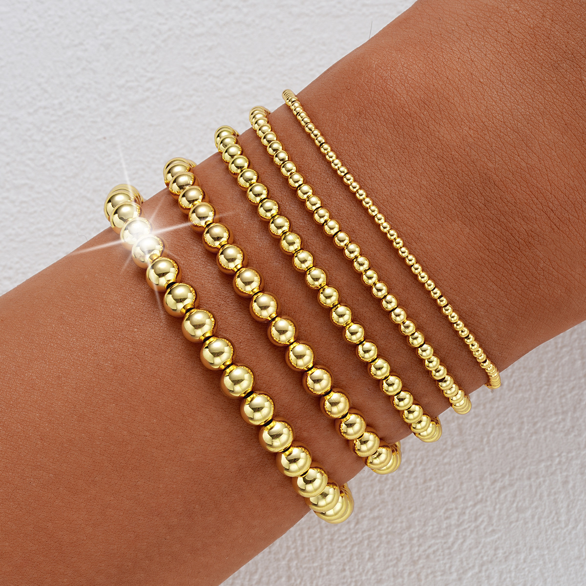 Ventas transfronterizas calientes de estilo europeo y americano de oro real chapado con cuentas pulseras elásticas 5 piezas de moda pulseras de cuentas de alta calidad al por mayor
