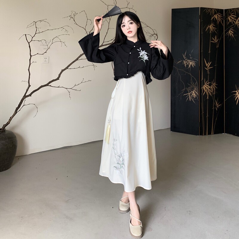 现货流行2025秋季新中式套装风铃百合汉服中国风日常一件代发包邮|undefined