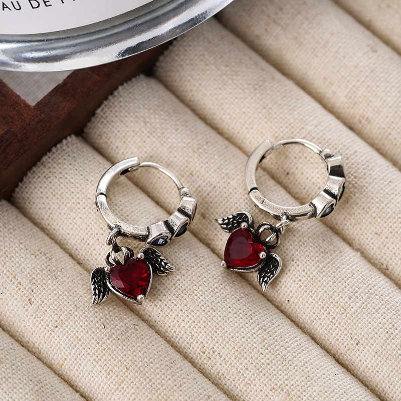 Colored Zirconium Love Earrings with Diamond Heart-Shaped Earrings, Small, Elegant and Luxurious, Micro-Encrusted Zircon Earrings for Women