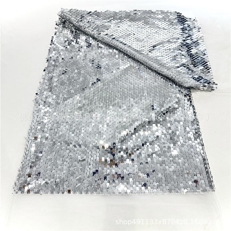 Fabricante nuevo 20 color pequeño rollo largo sequinilla tela de malla ropa de moda decoración de ropa de boda tela