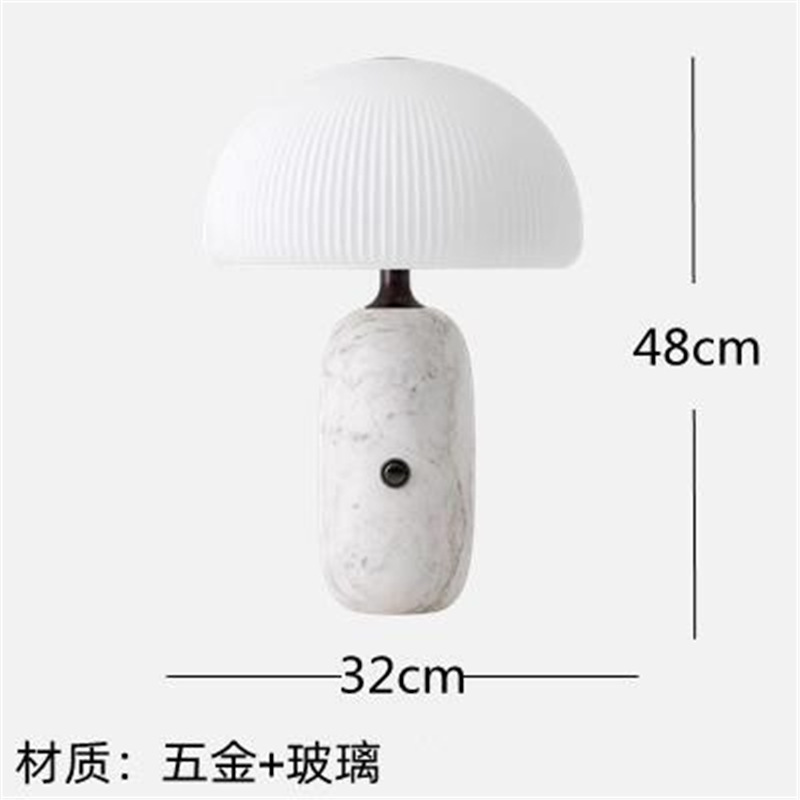 クリエイティブデザイン北欧シンプルで豪華な電気スタンド寝室ベッドヘッドランプ感リビング装飾ガラス|undefined