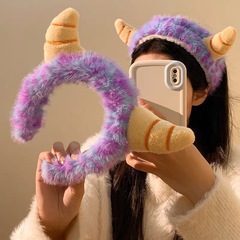 秋と冬の新しいかわいい紫色のぬいぐるみヘッドバンド面白い洗顔ヘッドバンドヘアピンヘアアクセサリーホーンリトルモンスターヘアバンド女性用