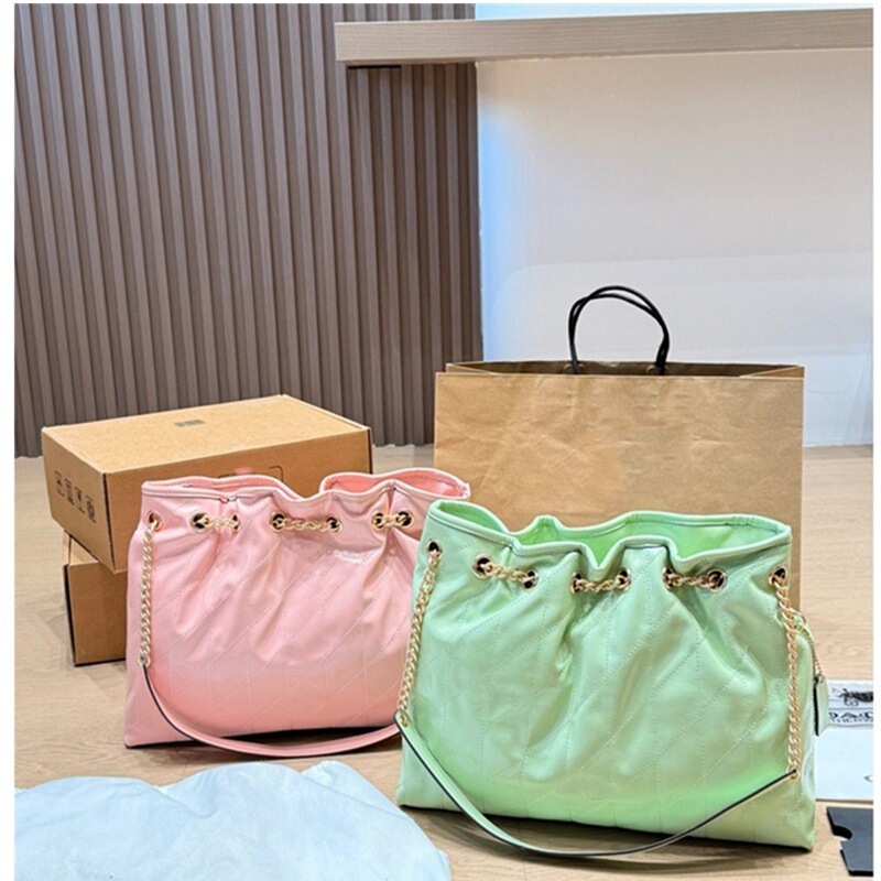 Evelyn Garbage Bag Underarm Bag Drawstring Bucket Bag Quilted Hobo Chain Shoulder Tote Bag for Women Evelyn Garbage Bag Underarm Bag Drawstring Bucket Bag Quilted Hobo Chain Shoulder Tote Bag for Women