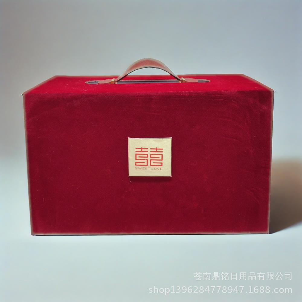 批发手提伴手礼礼盒高级感结婚用高级感伴娘回礼高端包装 绒布礼