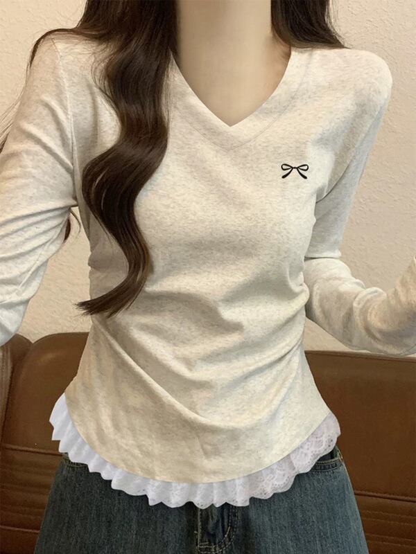 Unique and Beautiful V-Neck Waist-Cinching Top for Women, 2026 Spring and Autumn New Style, Particularly Attractive Inner Wear, Stunning Slim-Fit T-Shirt