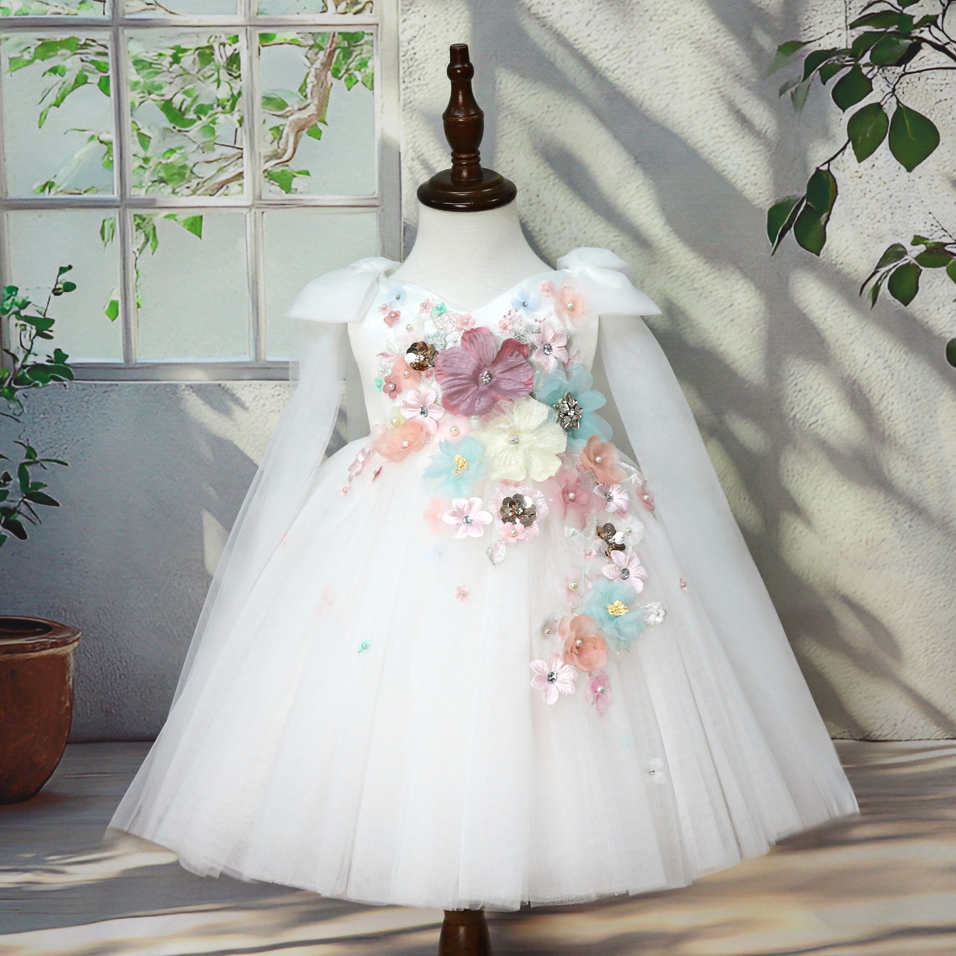 Robe de princesse fée enchantée en tulle pour fille élégante_voghion.com
