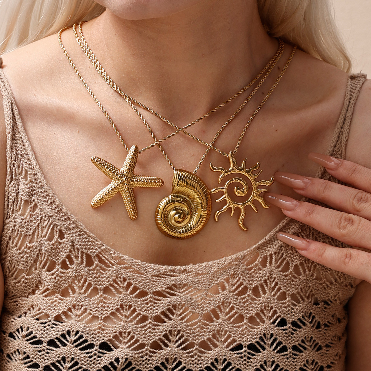 Taena Cross-border 18k oro titanio acero collar femenino diseño de nicho estrella de mar concha cadena de sol ins cadena de clavícula joyería