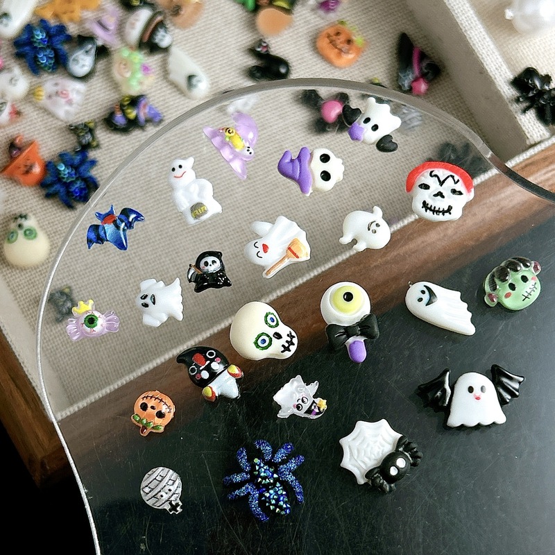 新しい面白いハロウィンシリーズかわいい漫画ネイルアートアクセサリー DIY 装飾ネイルドリルイヤリングヘアアクセサリー|undefined