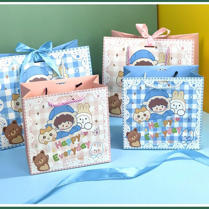 Подарочные пакеты с мультяшным принтом, праздничные подарочные пакеты-тоут из бумаги, пакеты для повседневных покупок, сувенирные пакеты, хит продаж для трансграничной торговли