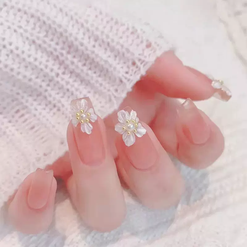 穿戴甲网红风粉透小花粉珍珠钻石款成品可批发显白少女美甲片