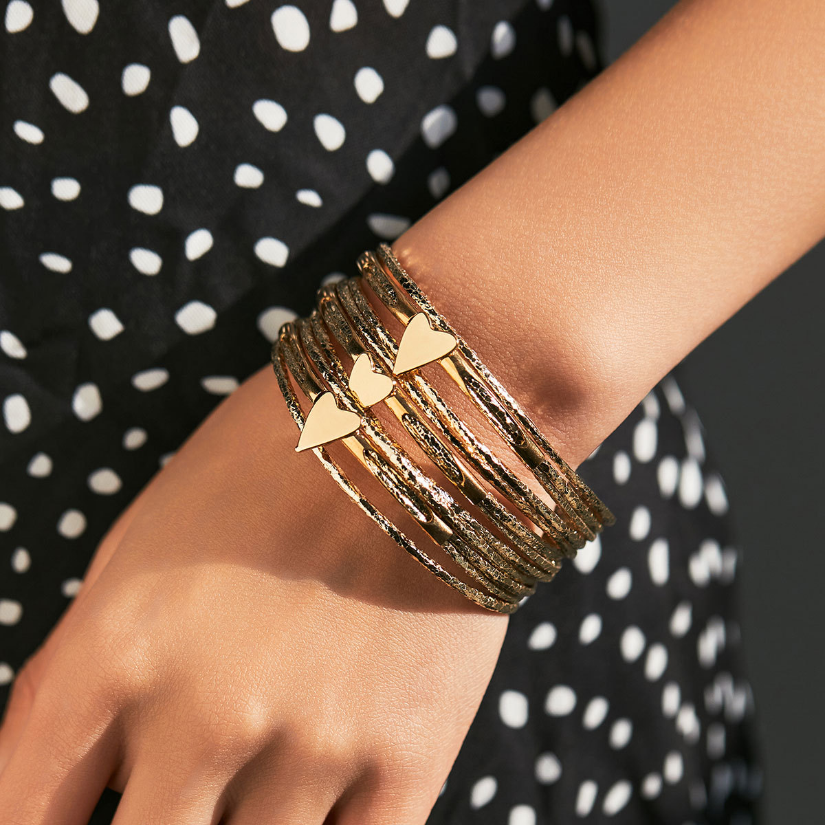 Pulsera de ala ancha de tira de cuero de PU multicapa europea y americana, accesorios de amor, diseño, pulsera personalizada, regalo de San Valentín