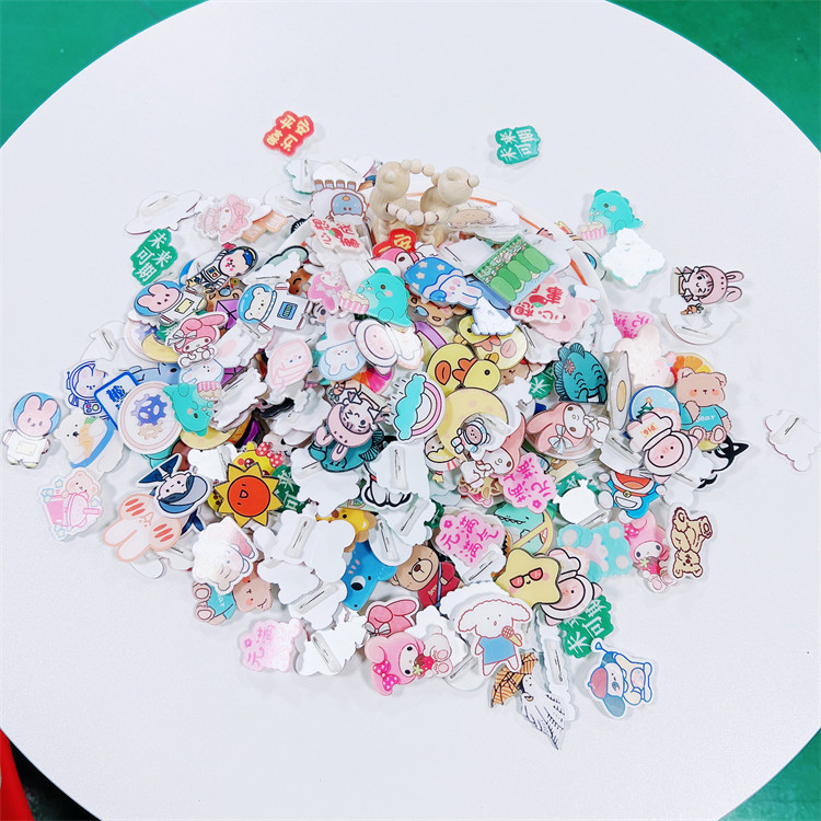 日韓少女ソフト萌えかわいいアニメアクリルブローチ卸売り児童バッジ小プレゼント勲章バッグアクセサリー|undefined