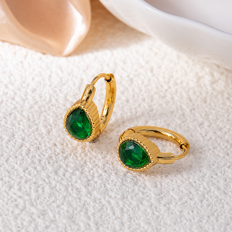 Green earrings drop-shaped with zircon