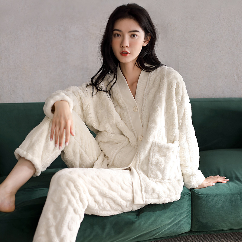 Youth Pajamas for Women, Autumn and Winter Coral Velvet Fleece-Lined Thickeneded Home Clothes V Neck Cardigan for Women, Can Be Worn Outside the Suit