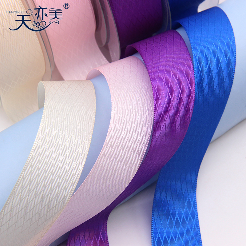 Tianyi Mei venta al por mayor 2,5 cm de gama alta regalo arco cinta caja de regalo embalaje decorativo cuadrado diamante cinta