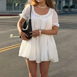 连衣裙;女式衬衫;时尚休闲套装