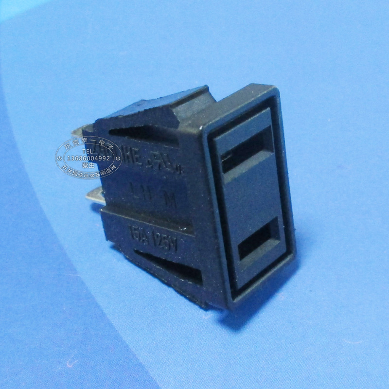 出口灯具电源用2孔卡式美标母座15A125V黑色铜脚4.8宽AC插座LH-M2