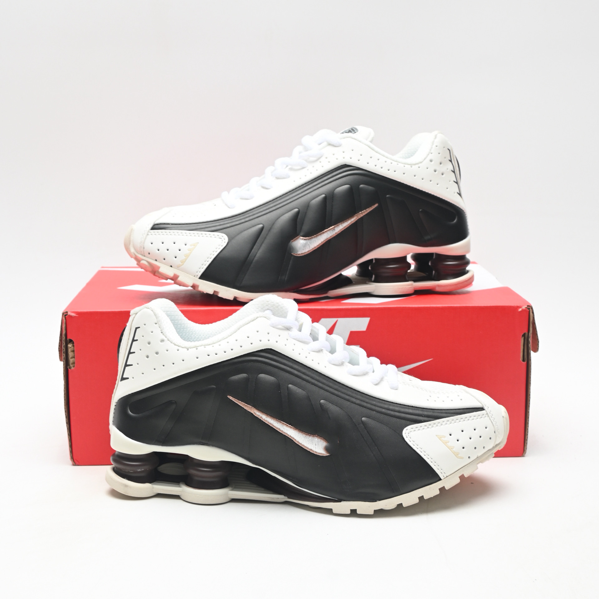 Tenis de Running con Cámara de Aire SHOX R4 Malla y Caucho Transpirable, Antideslizante para Correr y Deportes