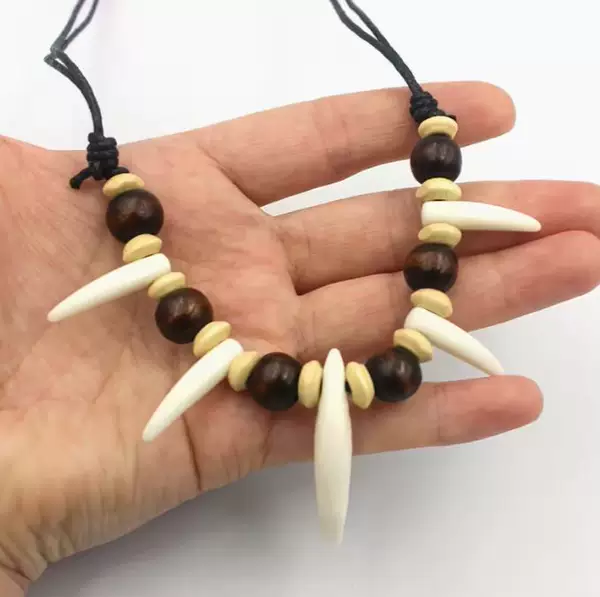Niche Retro Imitation Wolf Tooth Wood Bead Necklace, Handmade Woven Dog Tooth Simple and Unique Sweater Chain, Tribal Unisex Accessory