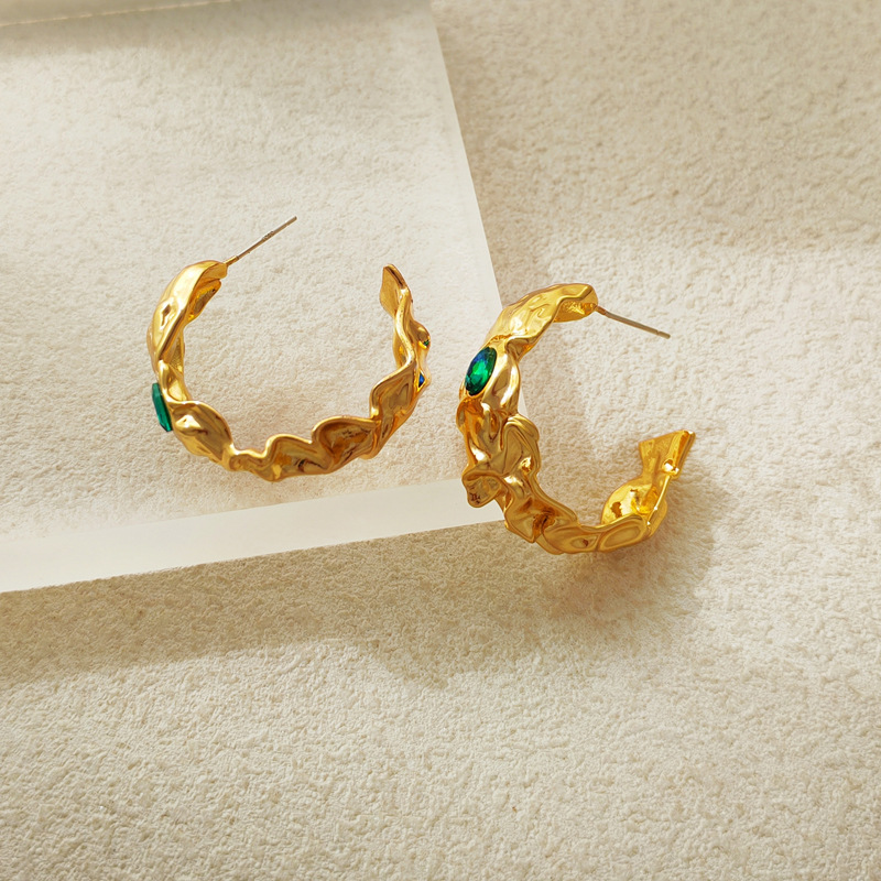 Vintage Style C Shape Copper Inlay Glass Earrings 1 Pair