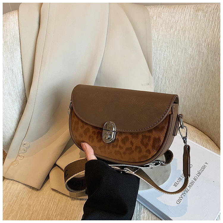Niche Premium Feeling Crossbody Leopard Satteltasche Damen Neue Retro Mode Schultertasche_voghion.com