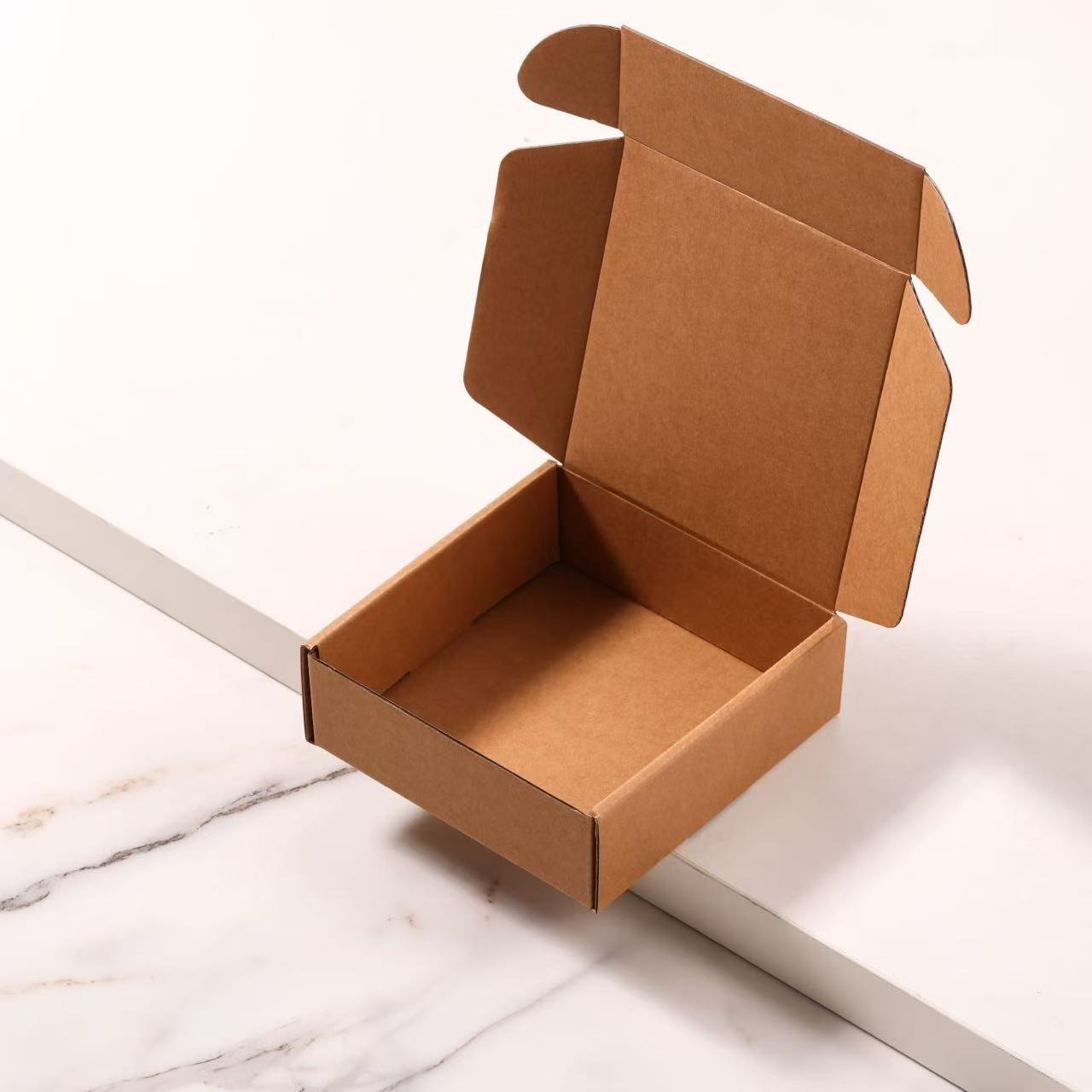 加厚特硬飞机盒快递打包盒礼品包装盒高颜值牛皮纸飞机盒加印logo