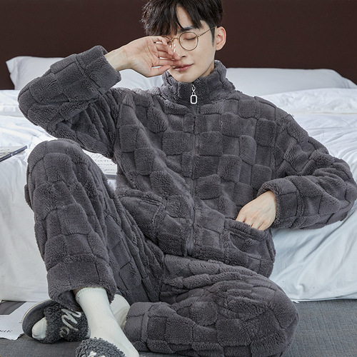 Distribution and distribution of flannel pajamas for men in autumn and winter, new style stand-neck zipper, coral velvet home wear