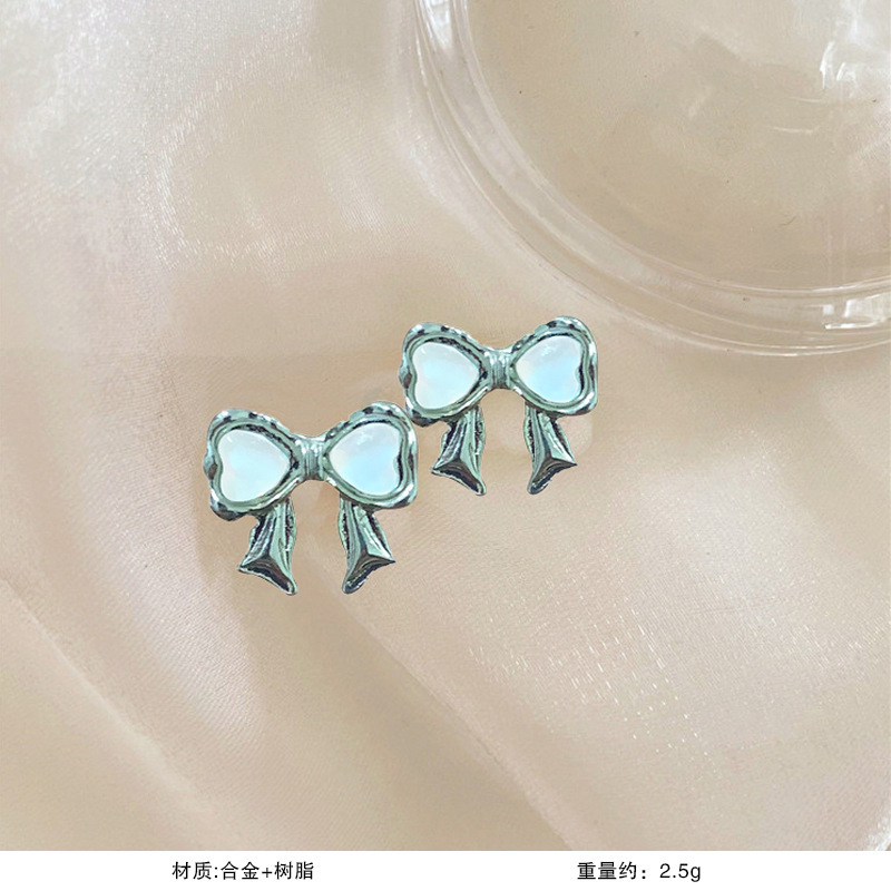 S925銀真珠の花のピアスの女性の贅沢な高級感があります。|undefined