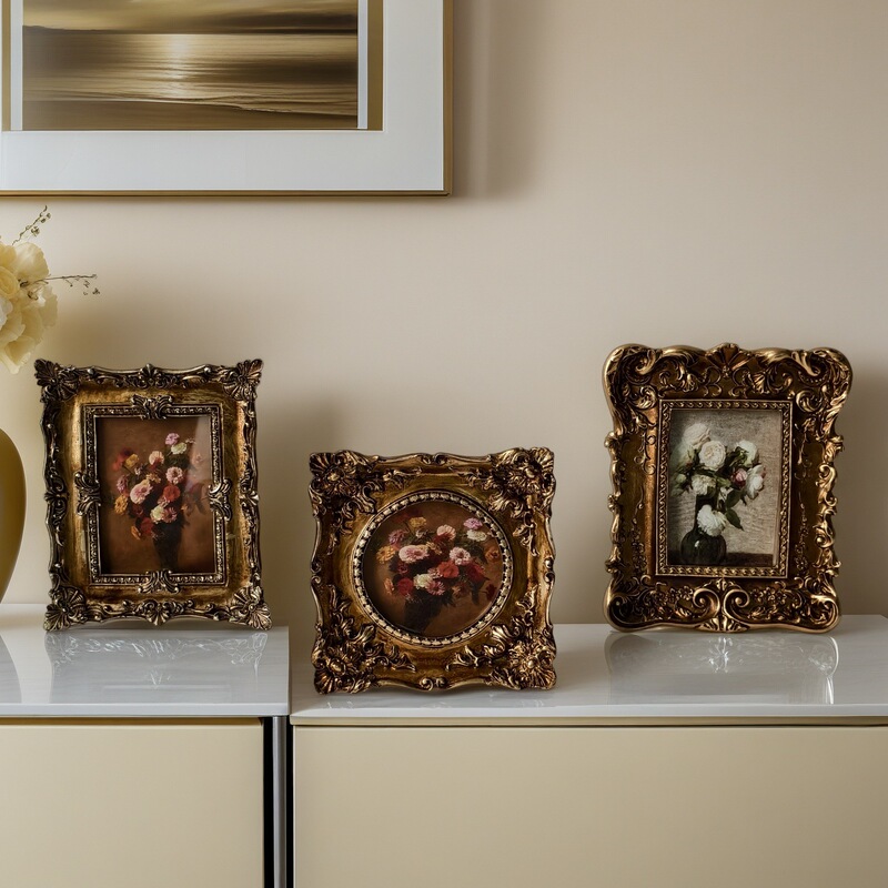 Resin photo frame, vintage embossed gold picture frame, round and square tabletop display, wedding photo hanging, wall decoration Resin photo frame, vintage embossed gold picture frame, round and square tabletop display, wedding photo hanging, wall decoration