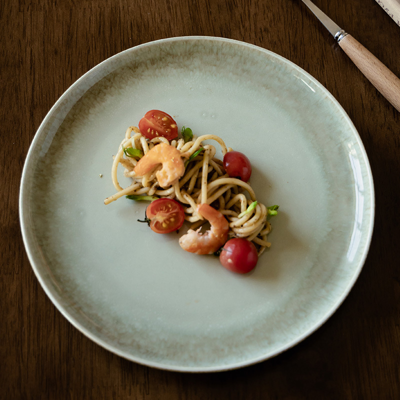 Plato de cerámica estilo retro, plato de cerámica al por mayor, plato redondo, plato casero, platos de espaguetis, platos de platos de platos japoneses