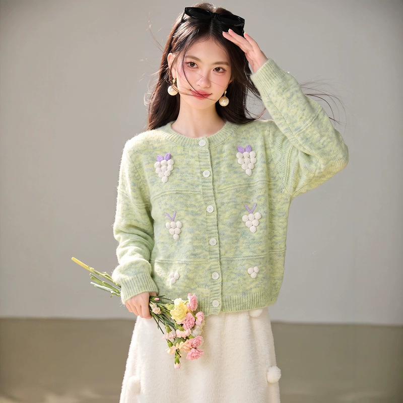 Vintage Cream Orange Hand-Knitted Grape Mohair Sweater for Women, 2026 New Autumn/Winter Soft and Versatile Outerwear Vintage Cream Orange Hand-Knitted Grape Mohair Sweater for Women, 2026 New Autumn/Winter Soft and Versatile Outerwear