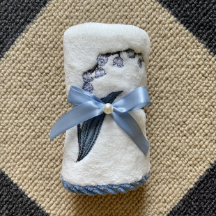 Happy Return of the Bell of the Orchid Series Wedding Business Gifts Accompanying Gifts Embroidered Towels Delicate Inner Gifts