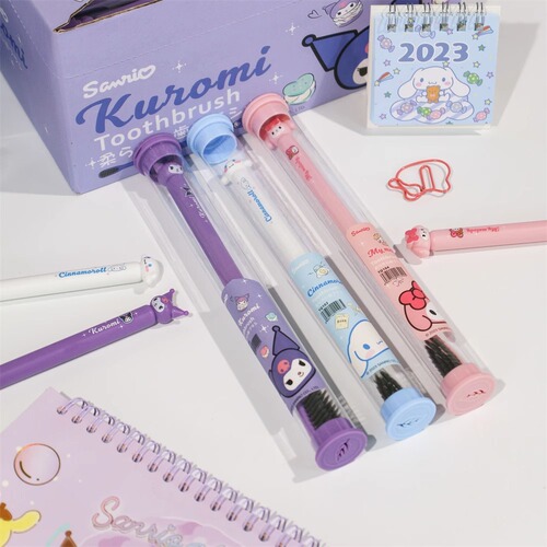 Doll head travel outfit Kurome small student and toddler toothbrush mouthwash dormitory bathroom portable brushing stick